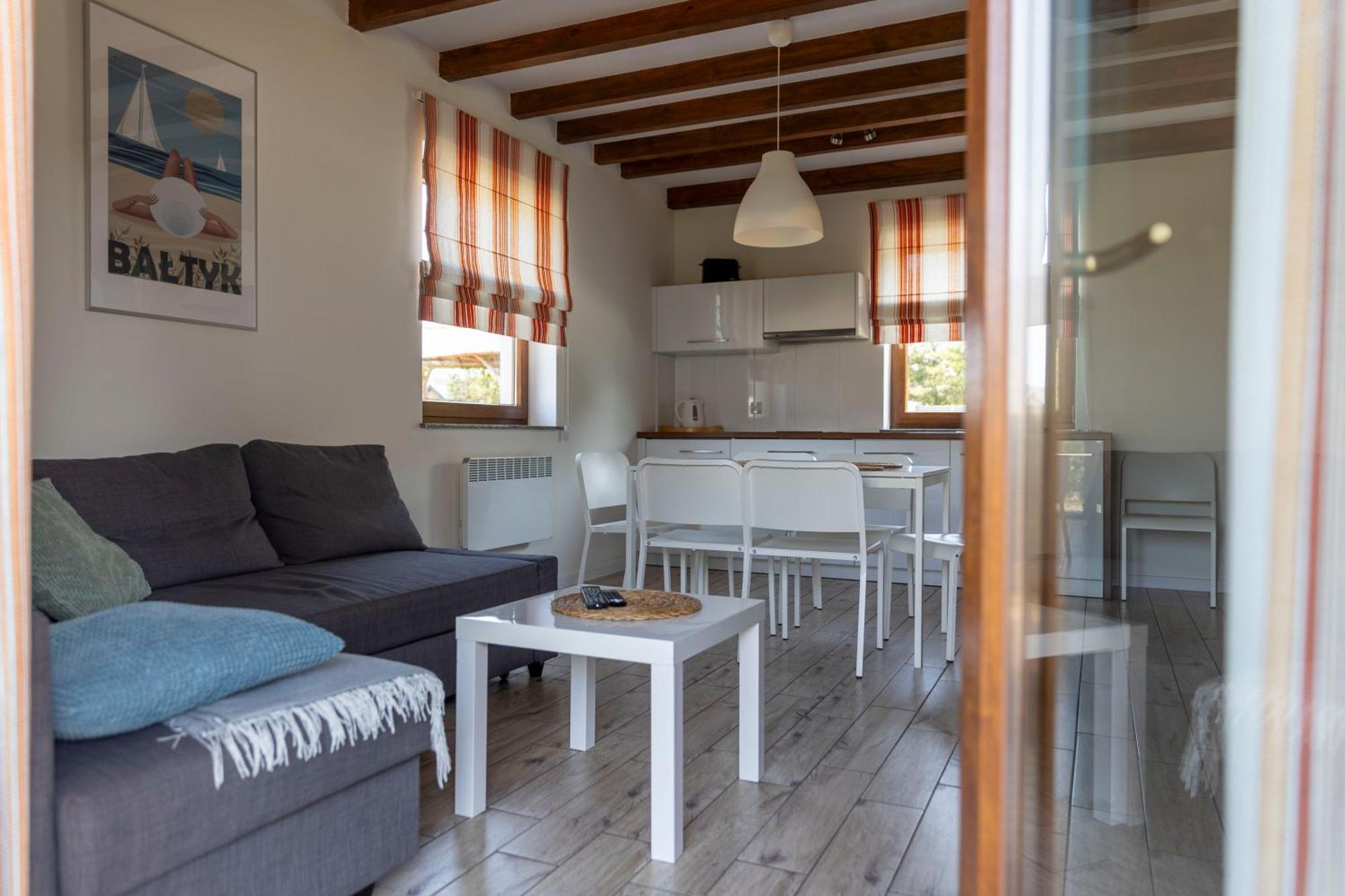 Nadmorska Osada Villa เวบา ภายนอก รูปภาพ